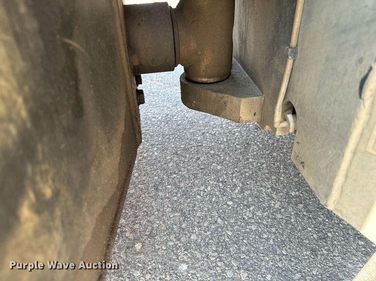 image for item EB2645 2000 Caterpillar CB334D double drum roller