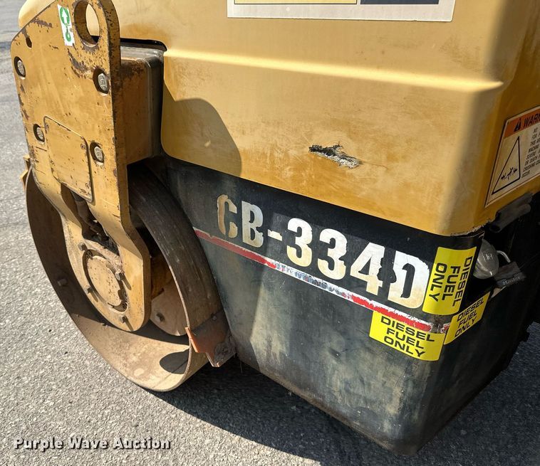 image for item EB2645 2000 Caterpillar CB334D double drum roller