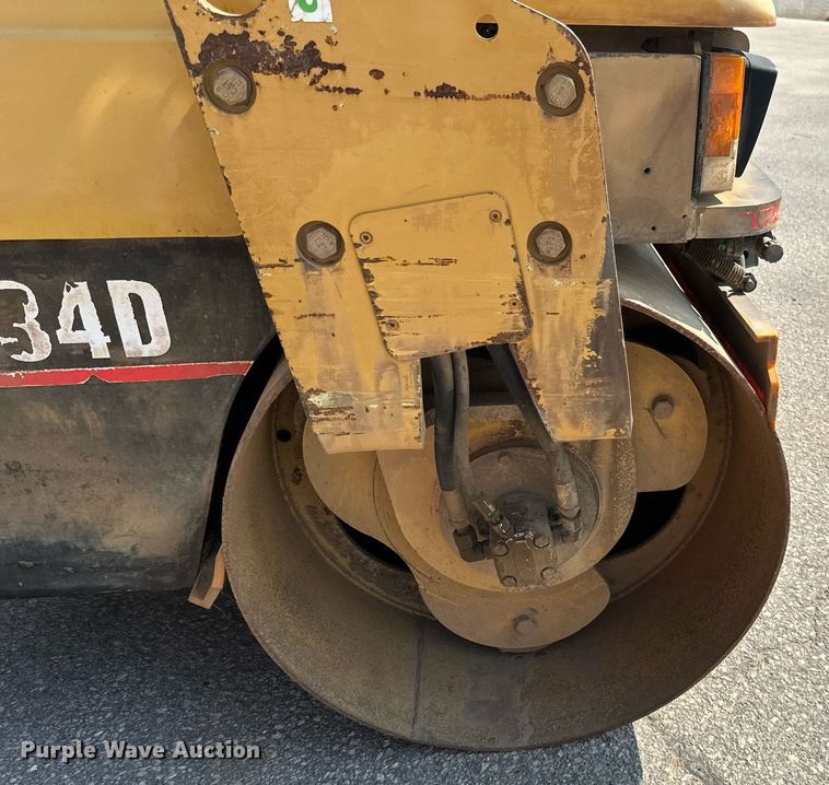 image for item EB2645 2000 Caterpillar CB334D double drum roller