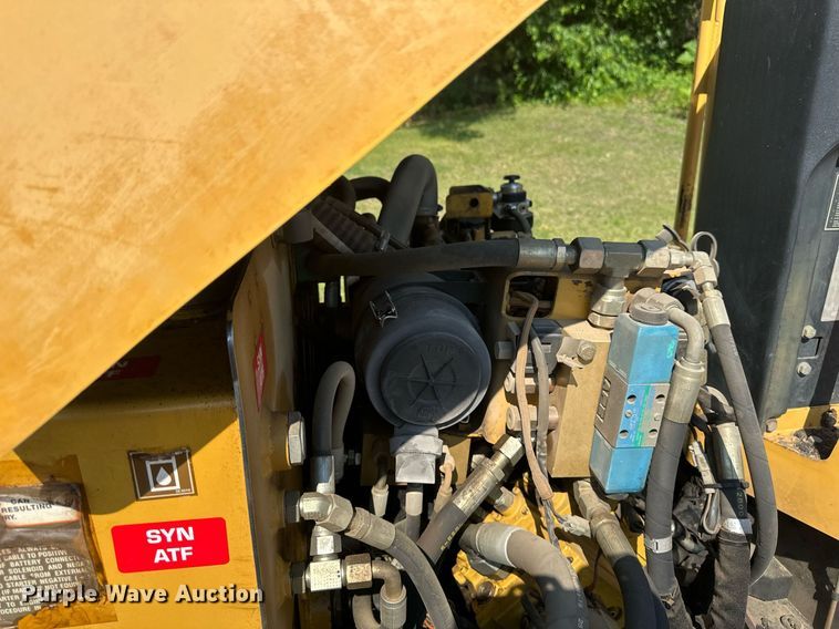 image for item EB2645 2000 Caterpillar CB334D double drum roller