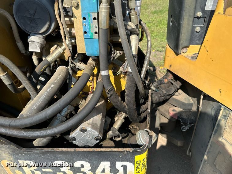 image for item EB2645 2000 Caterpillar CB334D double drum roller