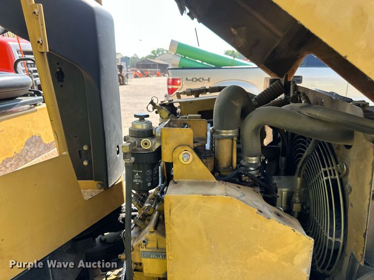 image for item EB2645 2000 Caterpillar CB334D double drum roller