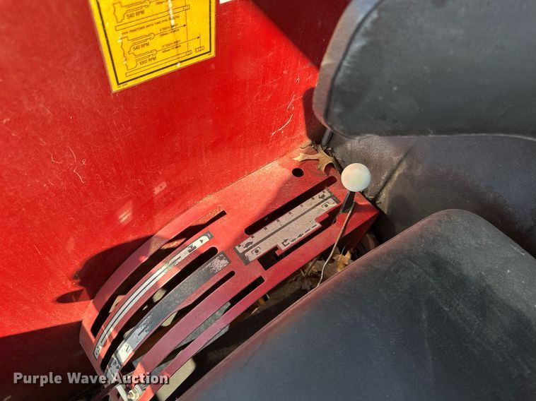 image for item EB2646 2001 Case C60 tractor