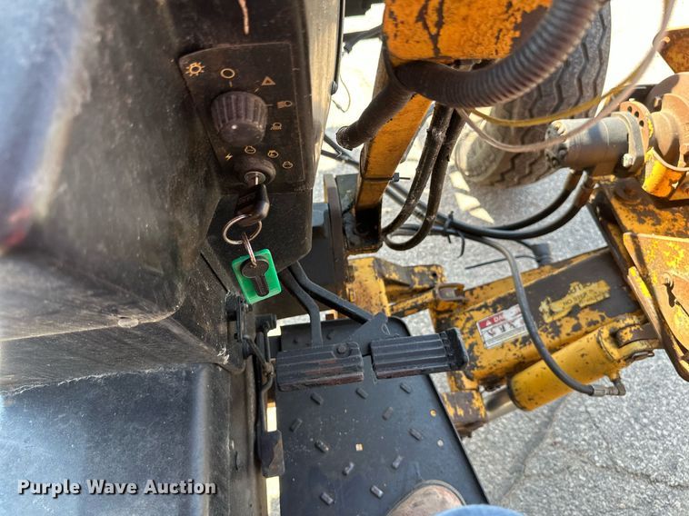 image for item EB2646 2001 Case C60 tractor