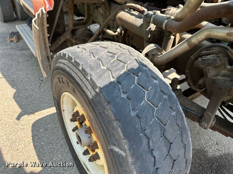 image for item EB2647 2007 Sterling  MBE 900 dump truck