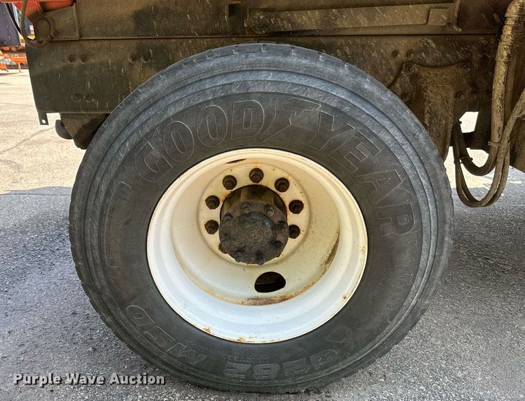 image for item EB2647 2007 Sterling  MBE 900 dump truck