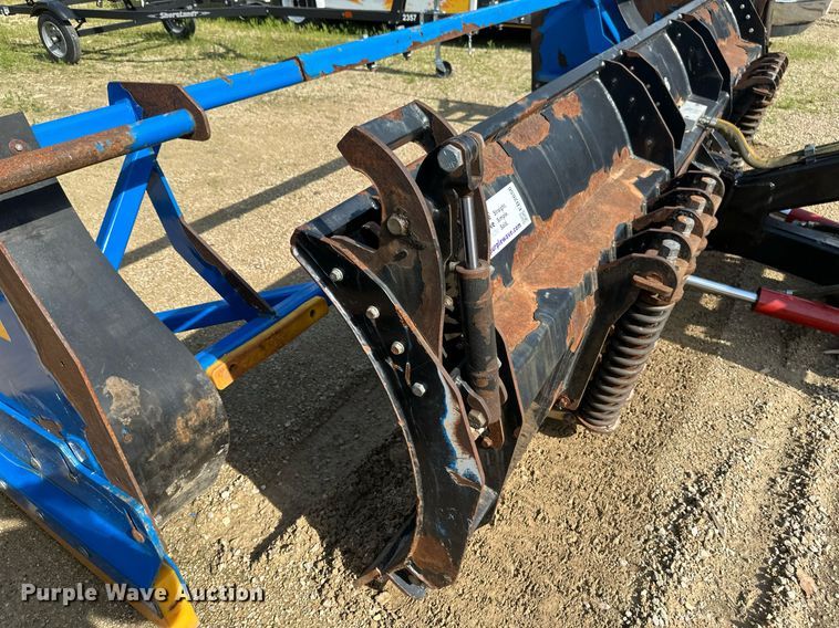 image for item EB2656 Kage wheel loader snow pusher