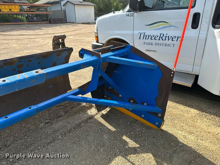 image for item EB2656 Kage wheel loader snow pusher