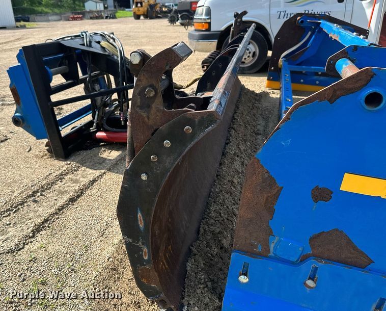 image for item EB2656 Kage wheel loader snow pusher