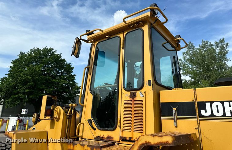 image for item EB2657 John Deere 544G wheel loader