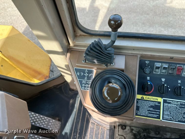 image for item EB2657 John Deere 544G wheel loader