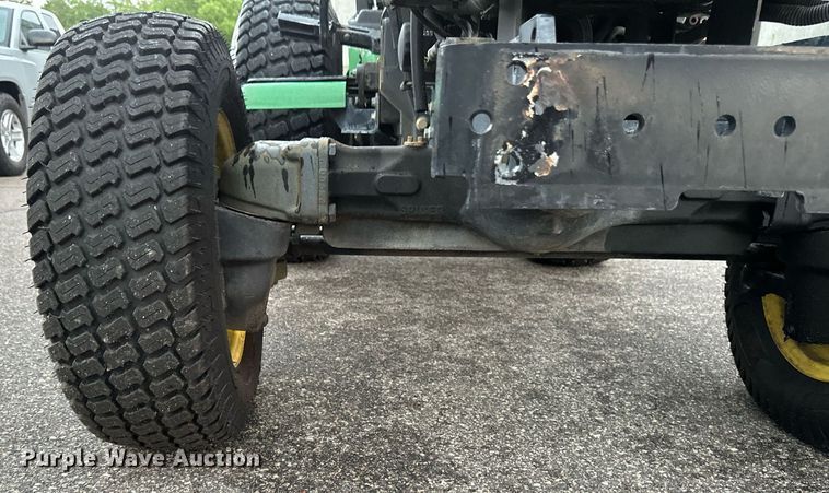 image for item EB2661 2006 John Deere 4200 HFWD tractor