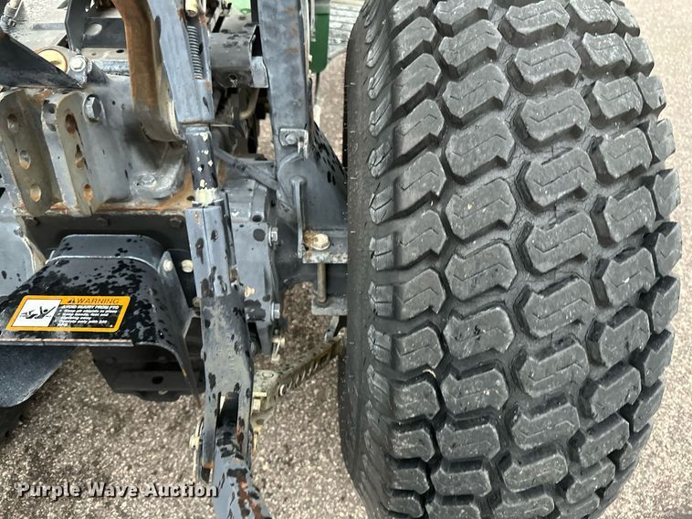 image for item EB2661 2006 John Deere 4200 HFWD tractor