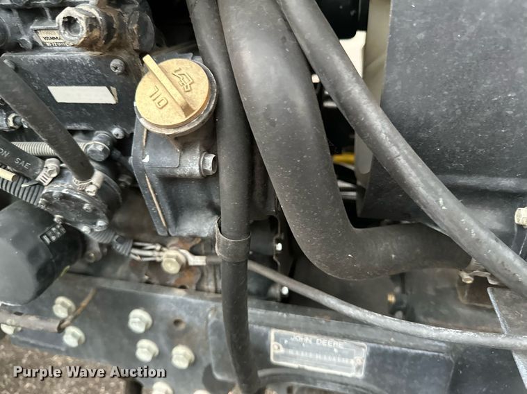 image for item EB2661 2006 John Deere 4200 HFWD tractor