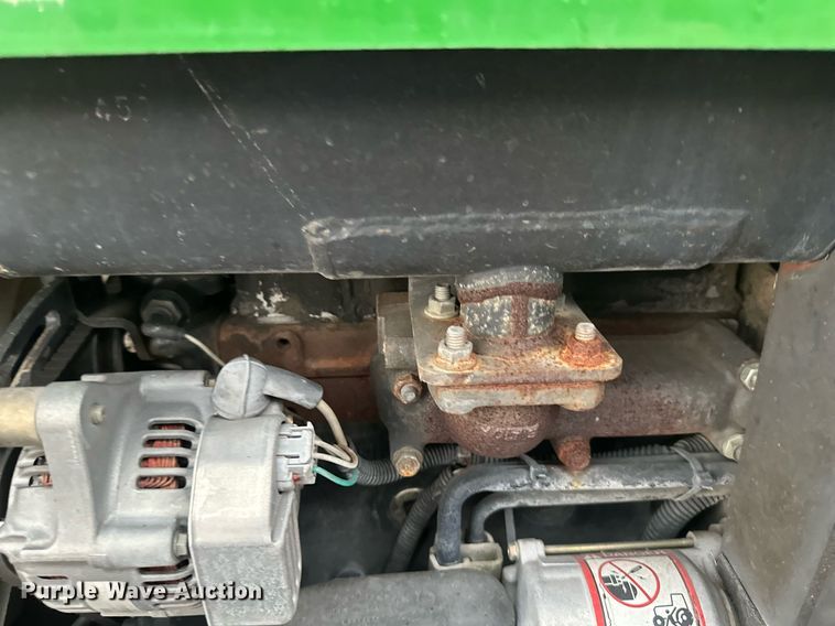 image for item EB2661 2006 John Deere 4200 HFWD tractor