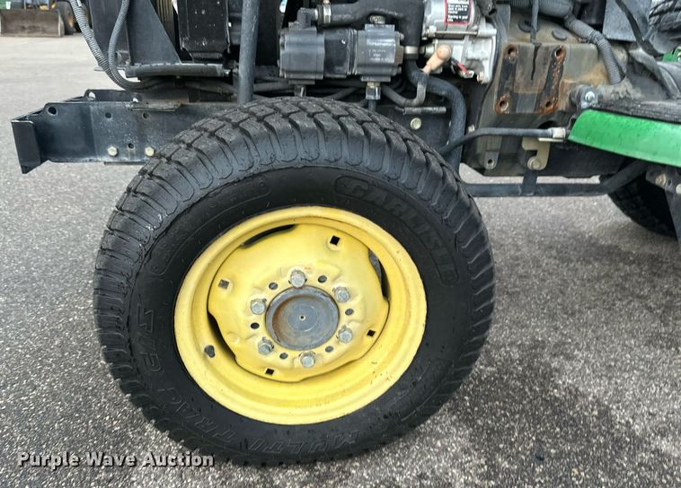 image for item EB2661 2006 John Deere 4200 HFWD tractor