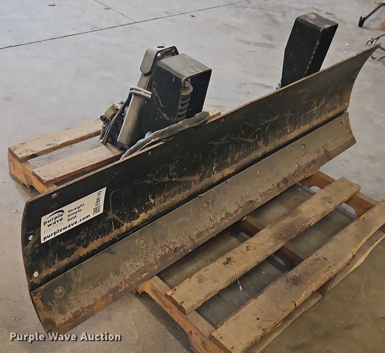 image for item EB8143 John Deere 366 snow plow