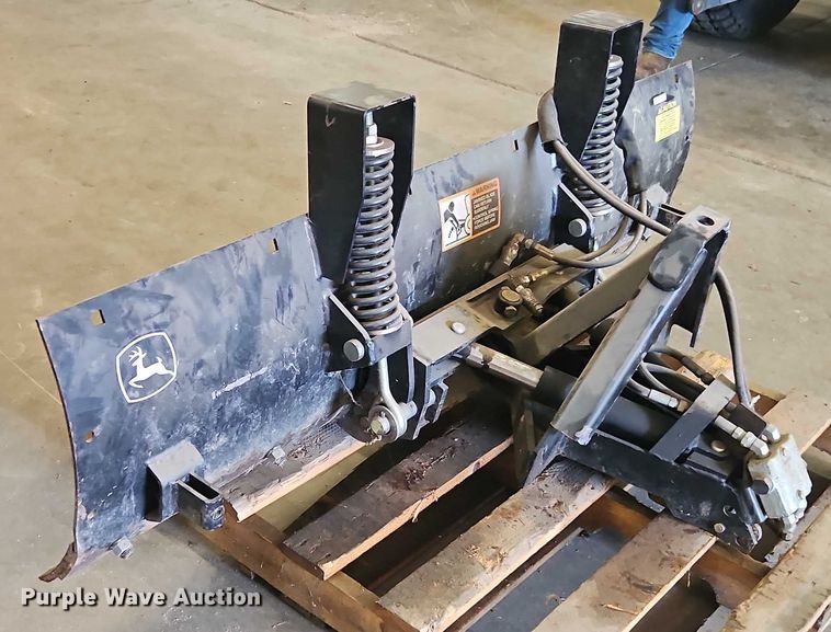 image for item EB8143 John Deere 366 snow plow