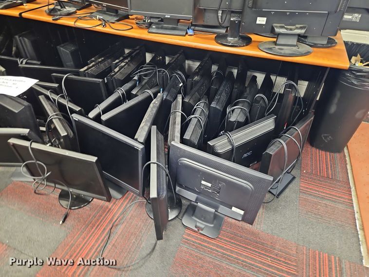 image for item EB8153 Approximately 241 computer monitors