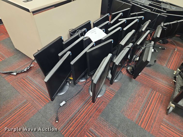 image for item EB8153 Approximately 241 computer monitors