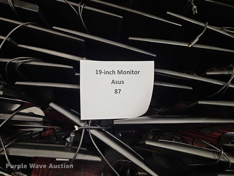 image for item EB8153 Approximately 241 computer monitors