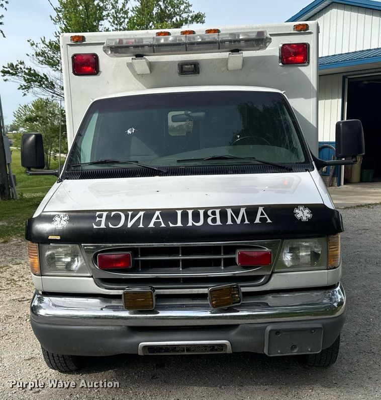 image for item EC7984 1998 Medtec Ford E450 Super Duty ambulance