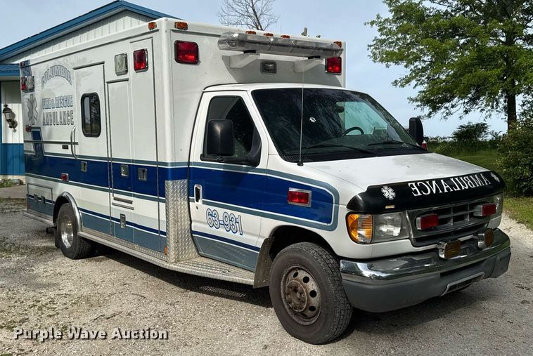 image for item EC7984 1998 Medtec Ford E450 Super Duty ambulance