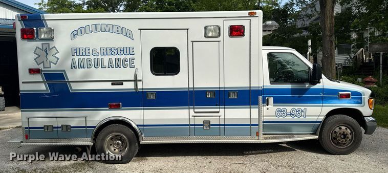 image for item EC7984 1998 Medtec Ford E450 Super Duty ambulance