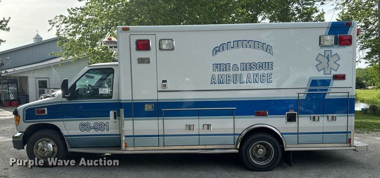 image for item EC7984 1998 Medtec Ford E450 Super Duty ambulance