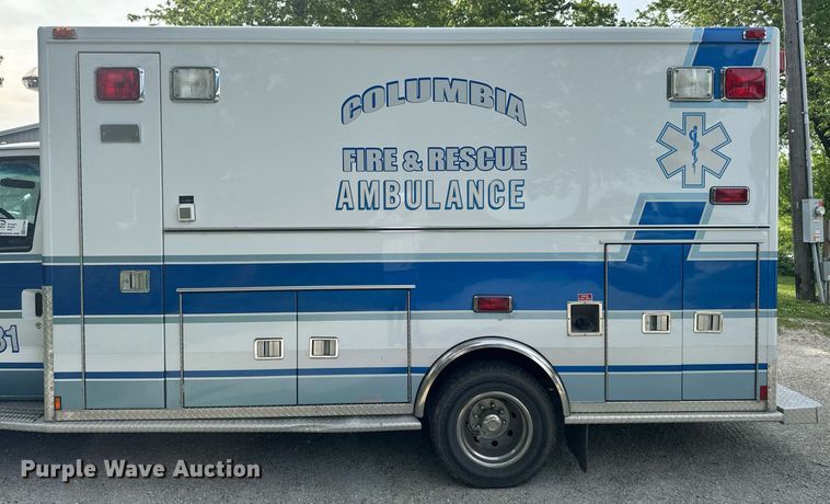 image for item EC7984 1998 Medtec Ford E450 Super Duty ambulance