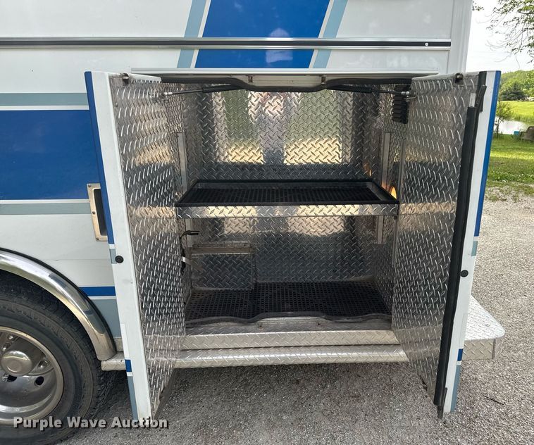 image for item EC7984 1998 Medtec Ford E450 Super Duty ambulance