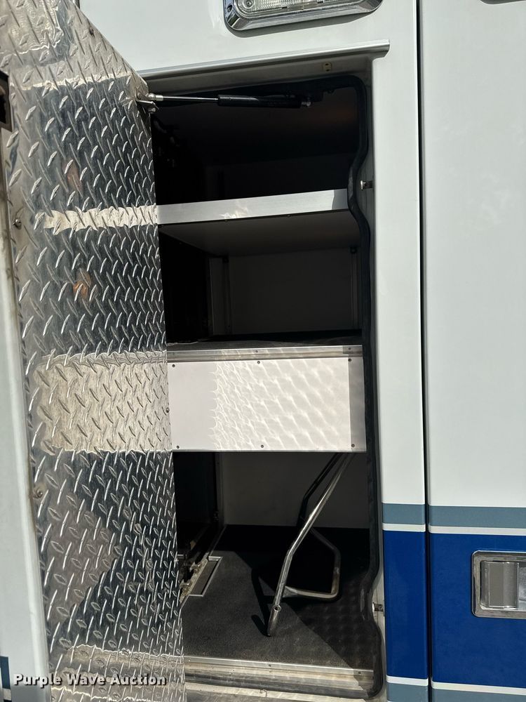 image for item EC7984 1998 Medtec Ford E450 Super Duty ambulance