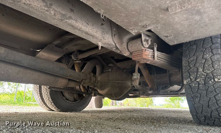 image for item EC7984 1998 Medtec Ford E450 Super Duty ambulance