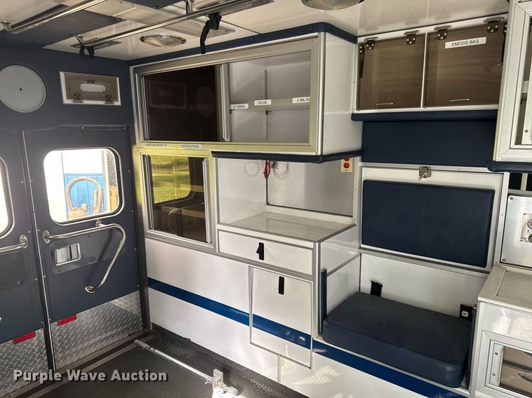 image for item EC7984 1998 Medtec Ford E450 Super Duty ambulance