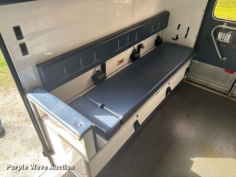 image for item EC7984 1998 Medtec Ford E450 Super Duty ambulance