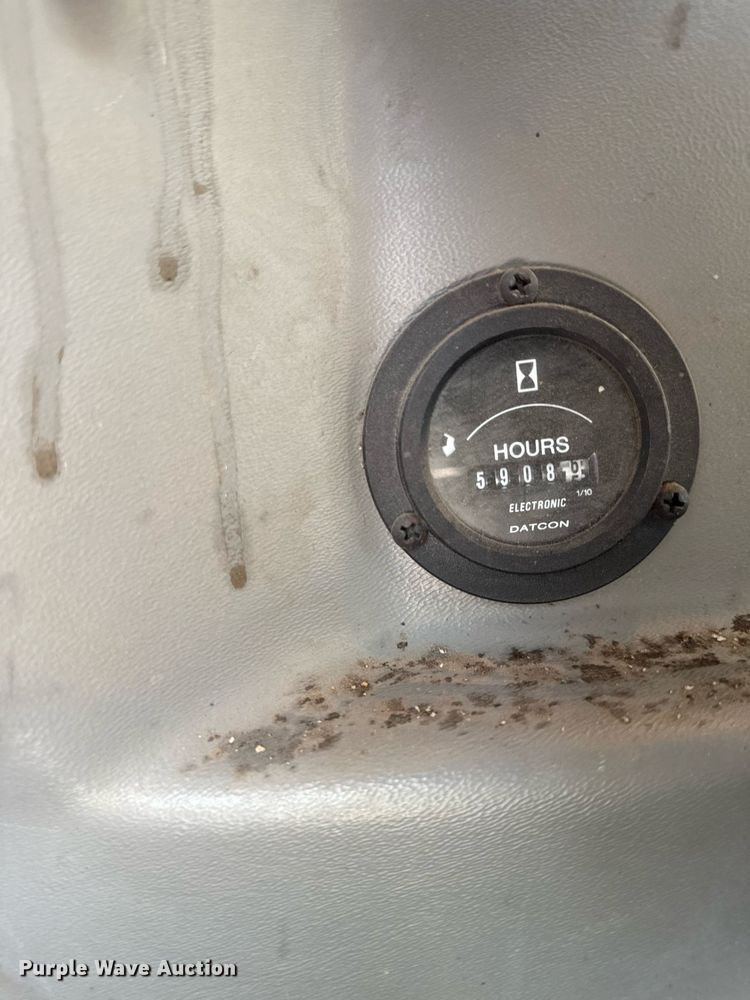 image for item EC7984 1998 Medtec Ford E450 Super Duty ambulance