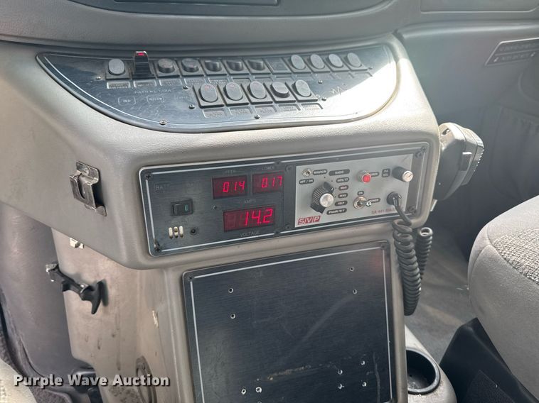 image for item EC7984 1998 Medtec Ford E450 Super Duty ambulance