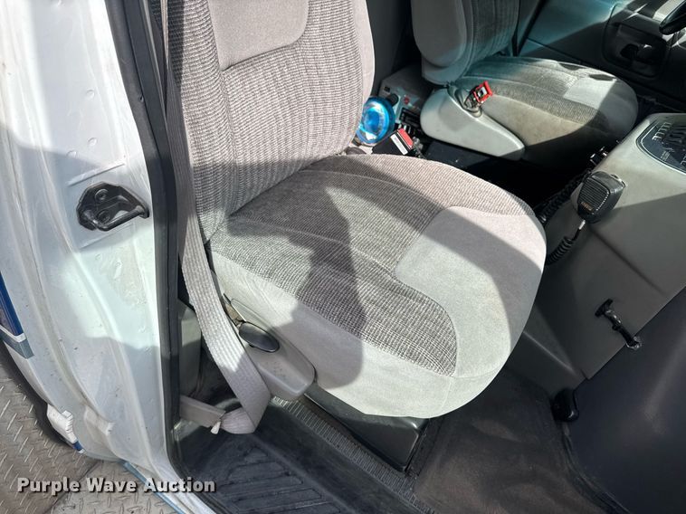 image for item EC7984 1998 Medtec Ford E450 Super Duty ambulance