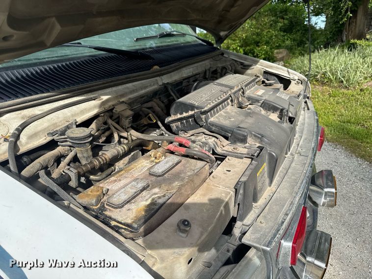 image for item EC7984 1998 Medtec Ford E450 Super Duty ambulance