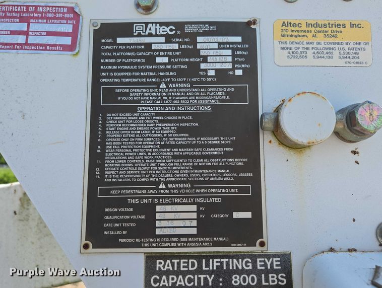 image for item ED2068 2007 International 4400 bucket truck