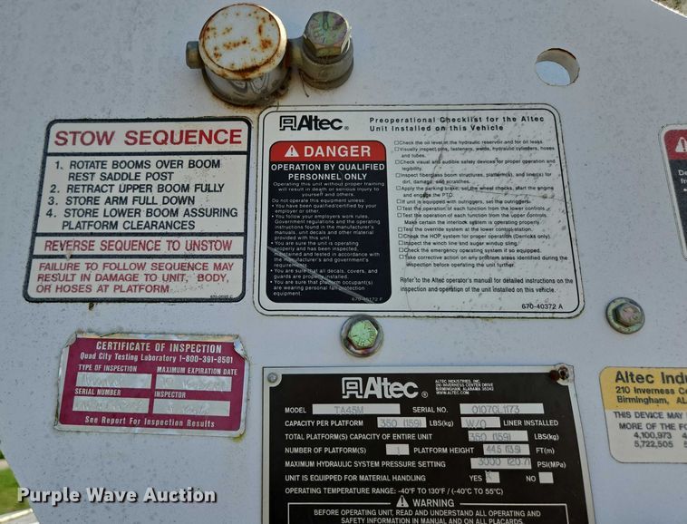 image for item ED2068 2007 International 4400 bucket truck