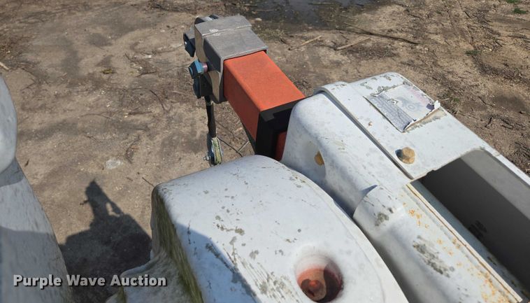 image for item ED2068 2007 International 4400 bucket truck