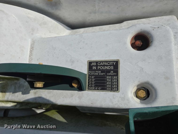 image for item ED2068 2007 International 4400 bucket truck