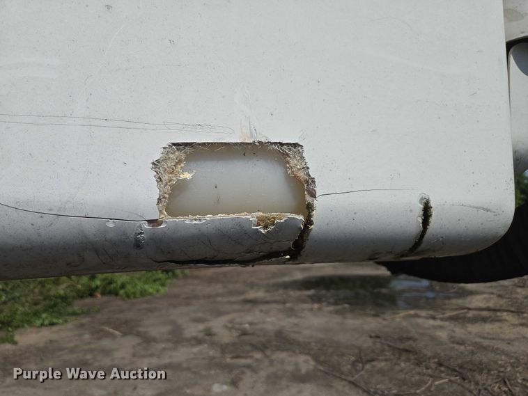 image for item ED2068 2007 International 4400 bucket truck