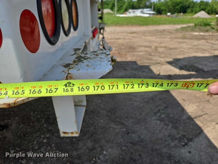 image for item ED2068 2007 International 4400 bucket truck