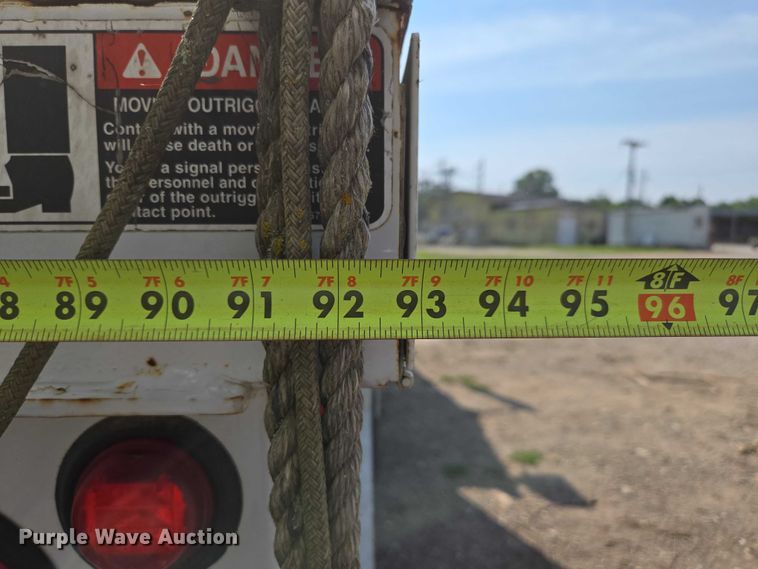 image for item ED2068 2007 International 4400 bucket truck