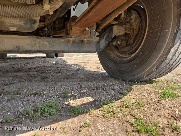 image for item ED2068 2007 International 4400 bucket truck