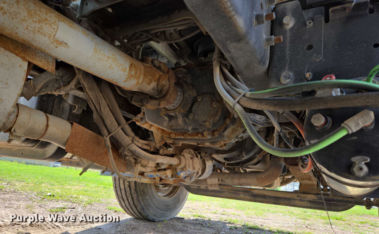 image for item ED2068 2007 International 4400 bucket truck
