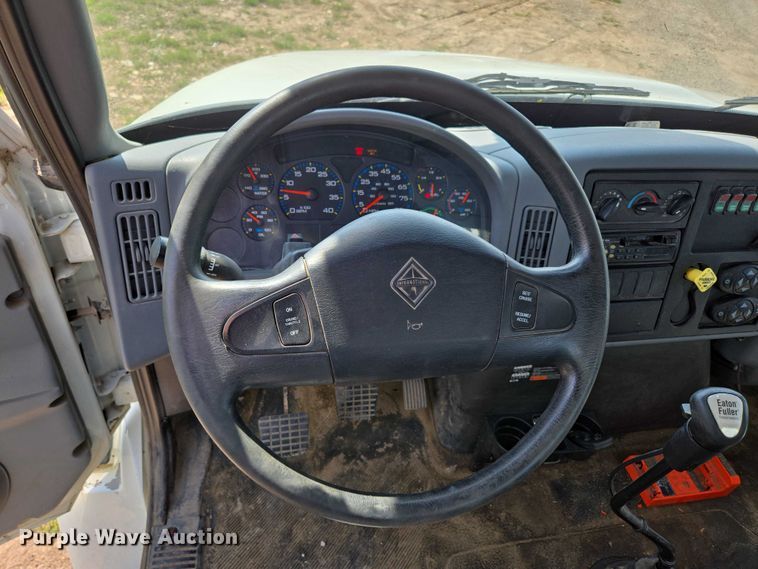 image for item ED2068 2007 International 4400 bucket truck