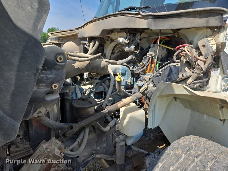 image for item ED2068 2007 International 4400 bucket truck